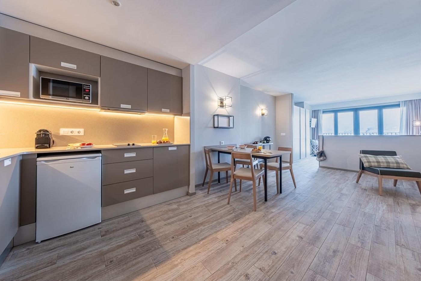 Apartamentos Caribou Pas De La Casa Kültér fotó