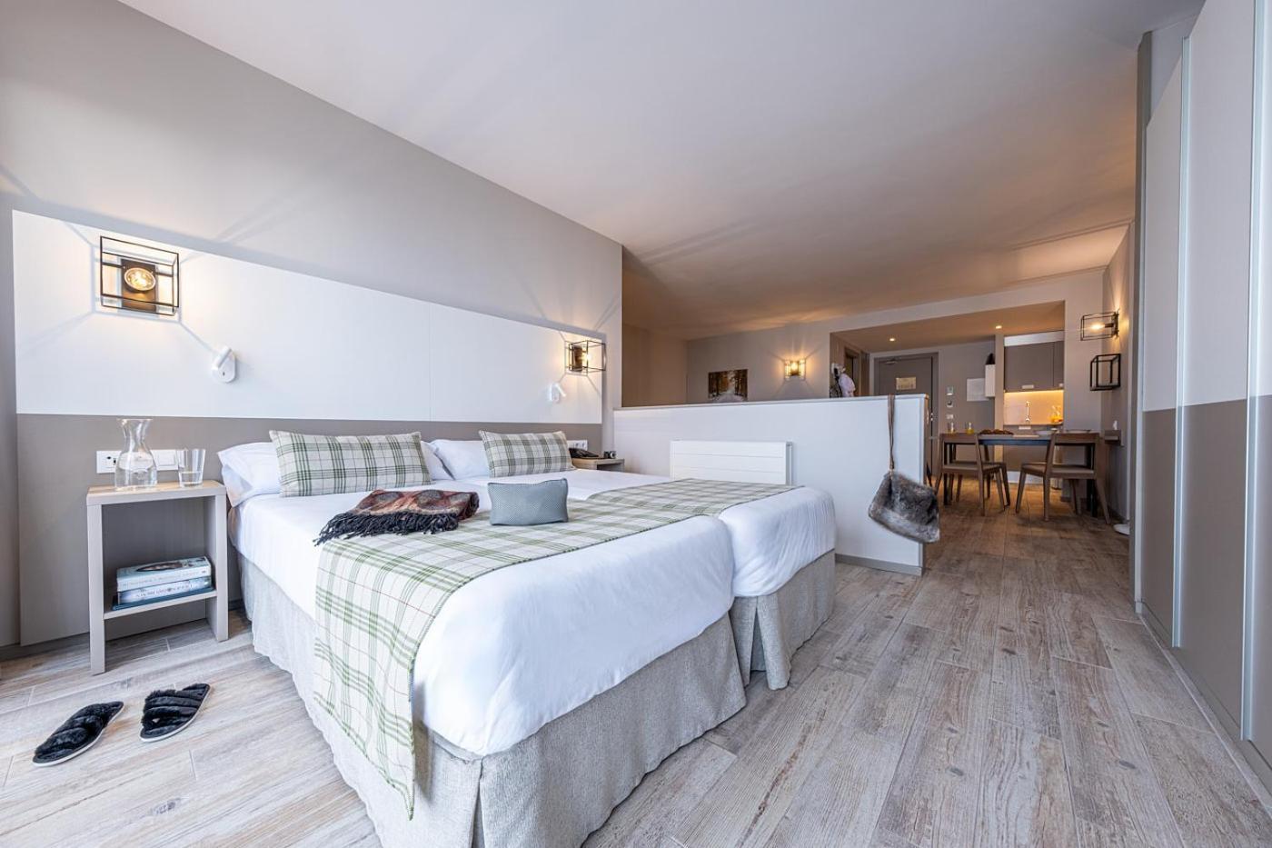 Apartamentos Caribou Pas De La Casa Kültér fotó